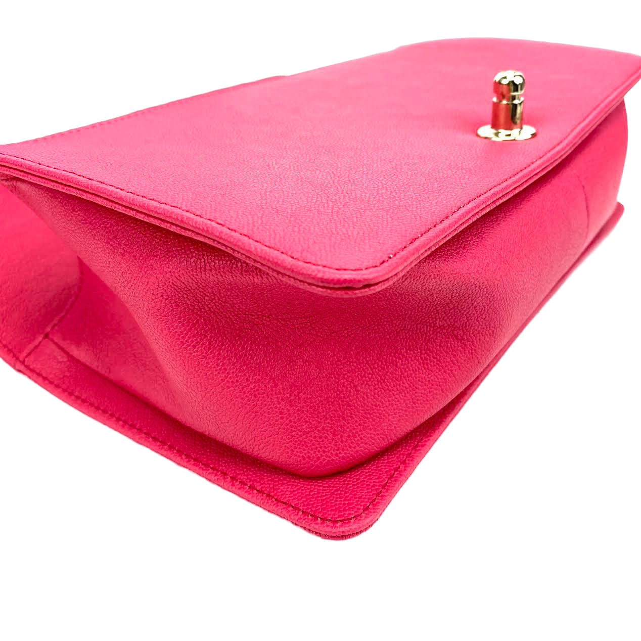 CHANEL Medium Boy Bag Quilted Caviar Pink (Rose)