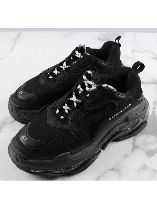 Balenciaga Triple S Black 41 260