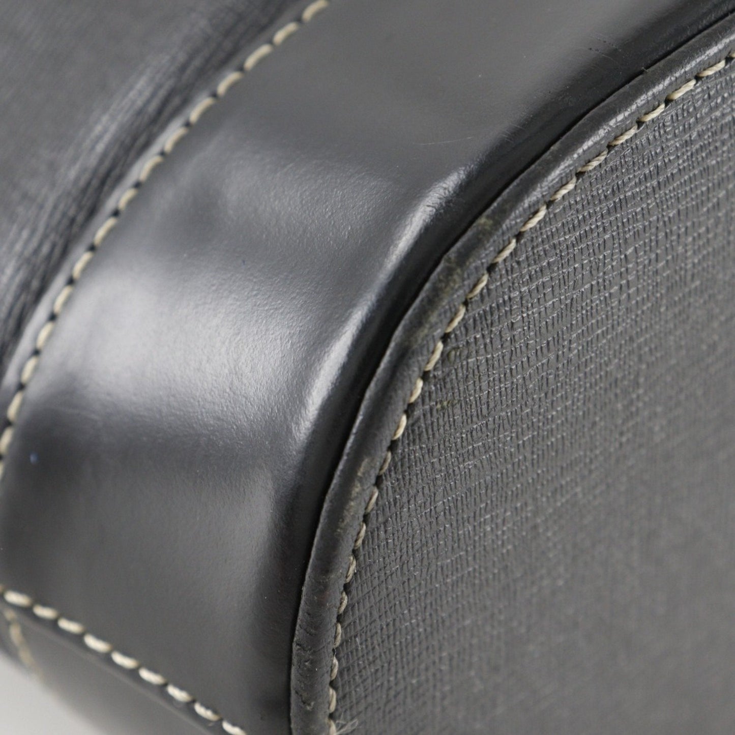 Burberry  Leather Handbag Tote Bag ()