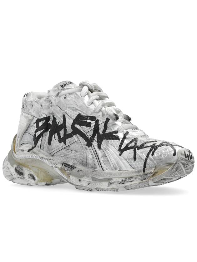 Balenciaga Runner Graffiti Low Top Sneakers White
