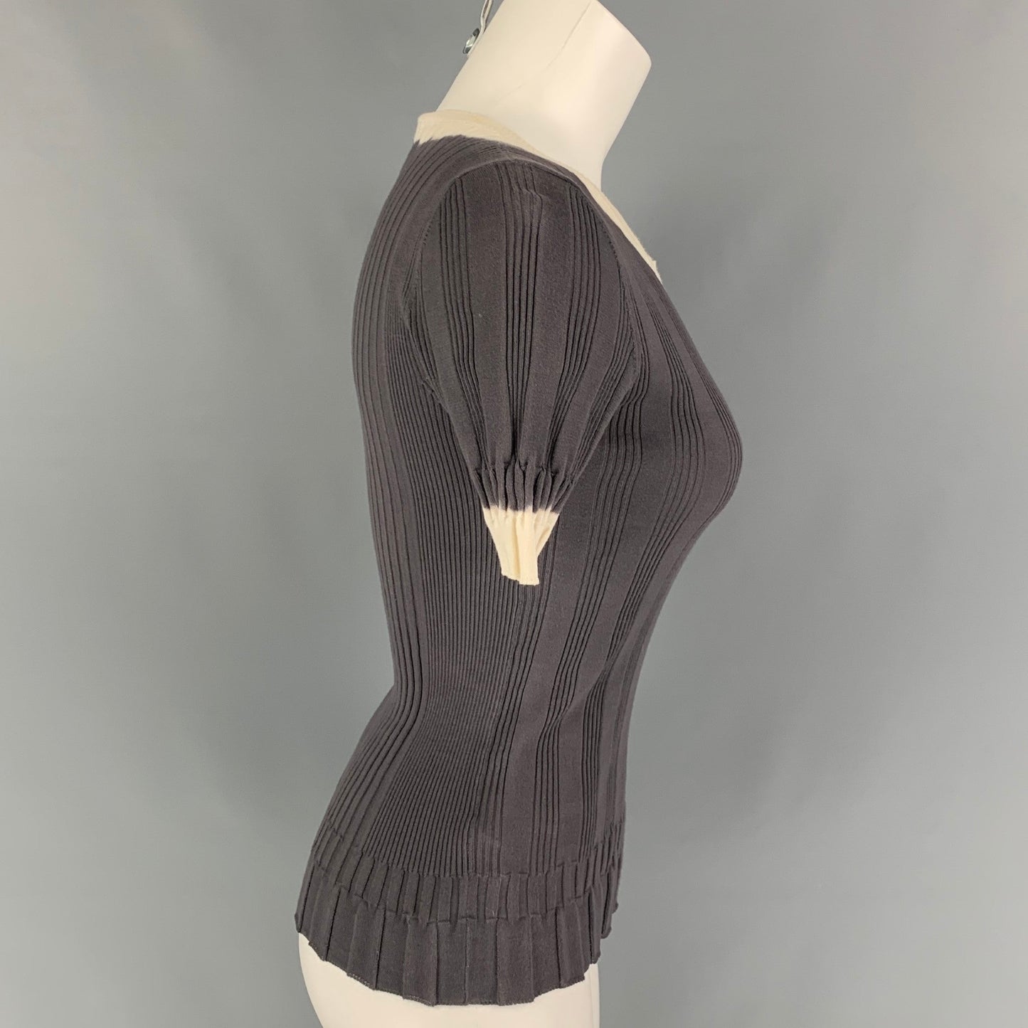 PRADA Size 4 Grey Cream Cotton Ribbed Short Sleeve Pullover