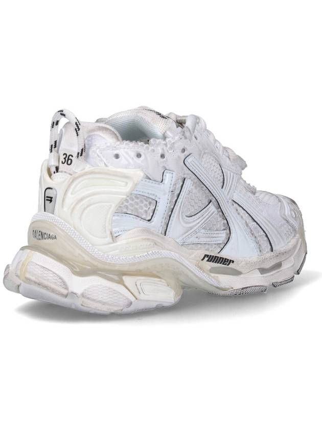 Balenciaga Runner Embroidered Logo Low Top Sneakers White