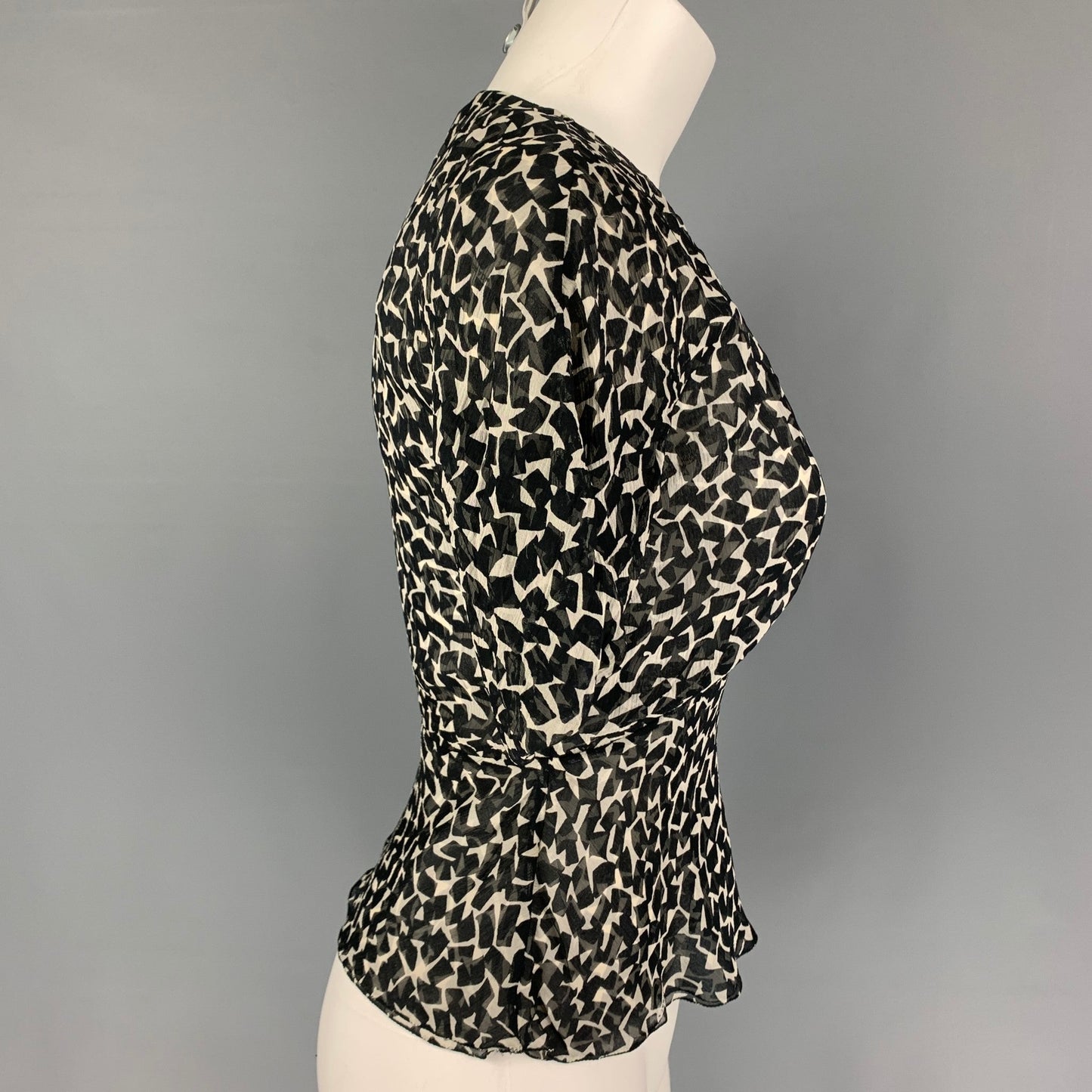 PRADA Size 2 Black White Silk Short Sleeve Blouse