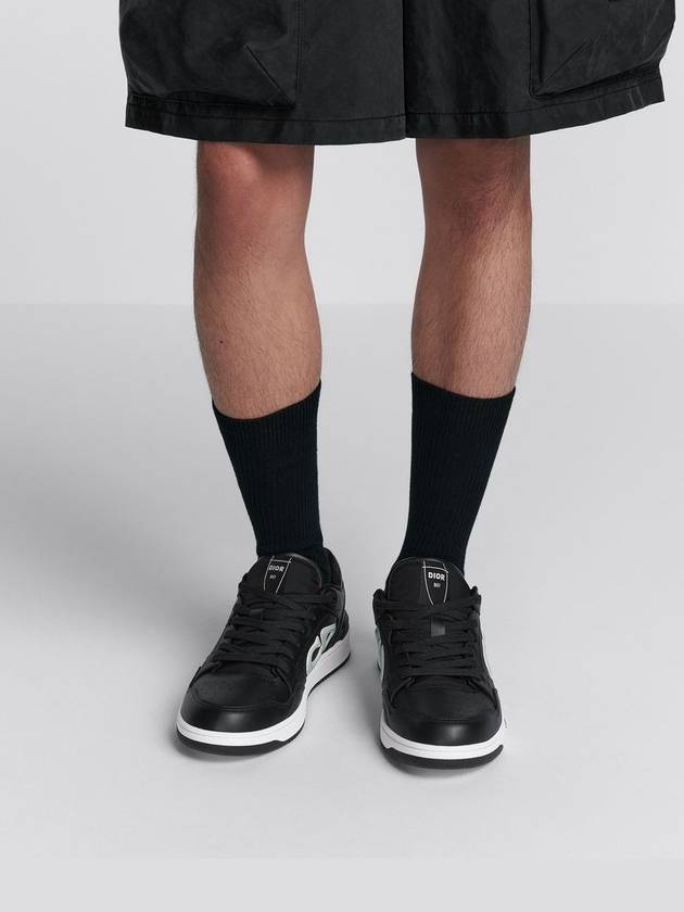 B57 Low Top Sneakers Black Dior