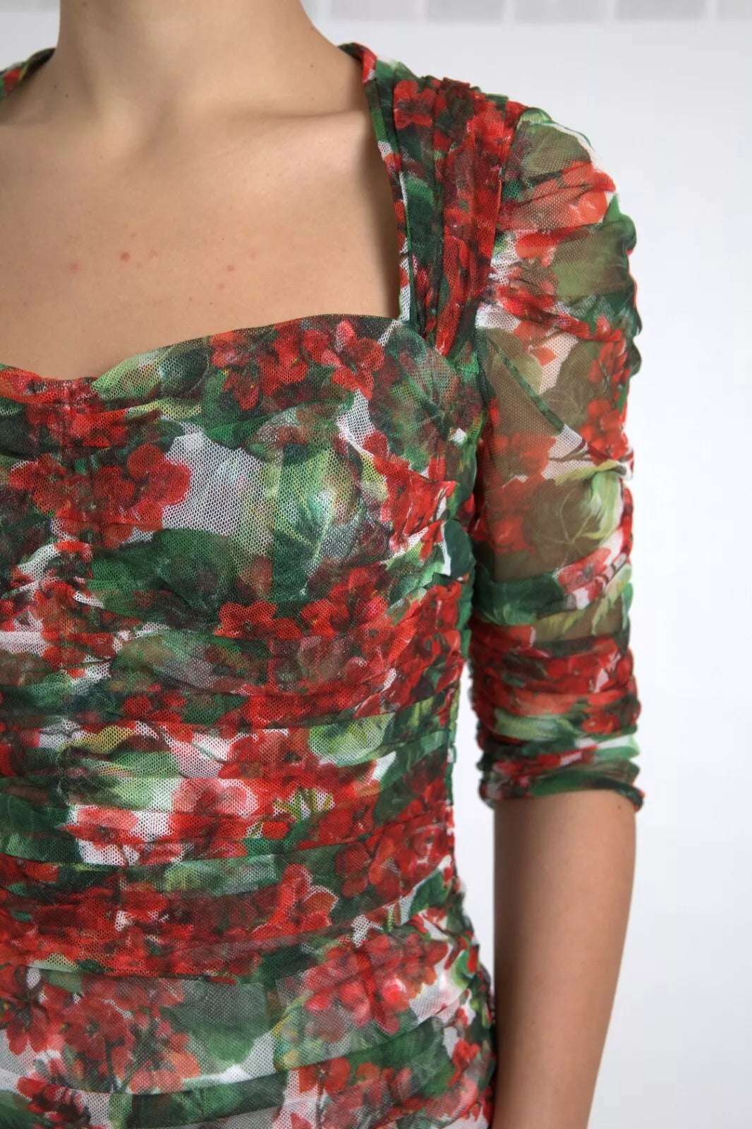 Dolce & Gabbana Red Floral Print Tulle Sheath Midi Women's Dress ()