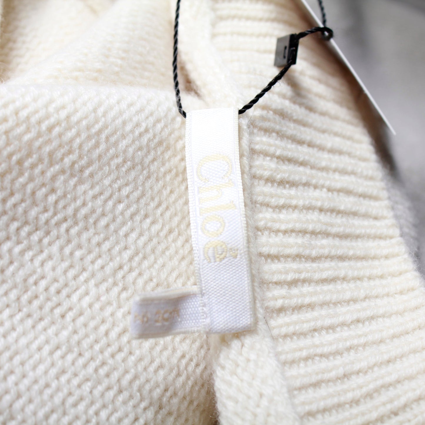 Chloe Iconic Puff-Sleeved Cardigan in Cream Cashmere