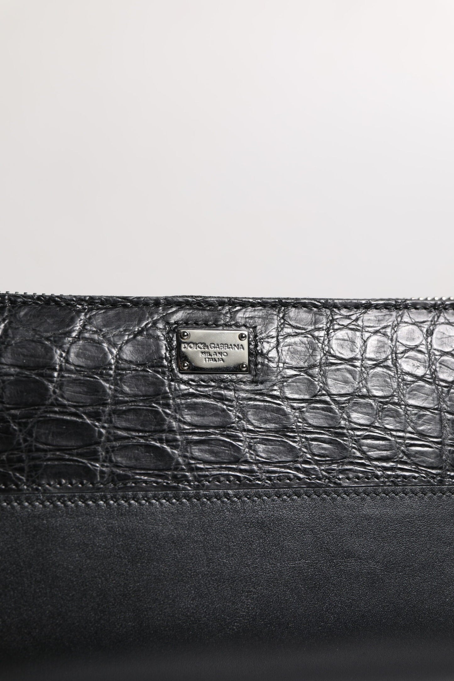 Dolce & Gabbana Black Leather Logo Plaque Zip Around Continental Men's Wallet ()