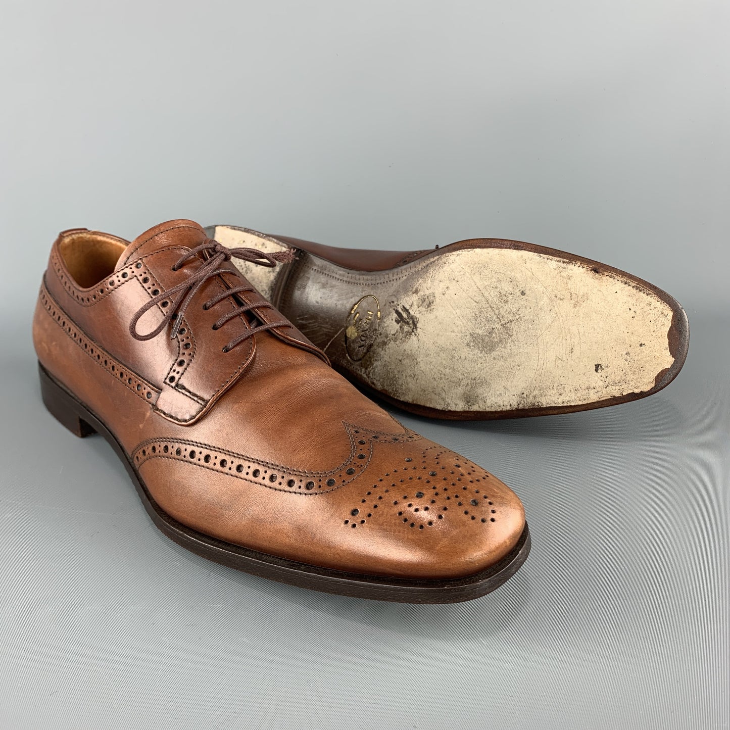 PRADA Size 10.5 Tan Leather Wingtip Lace Up Brogues