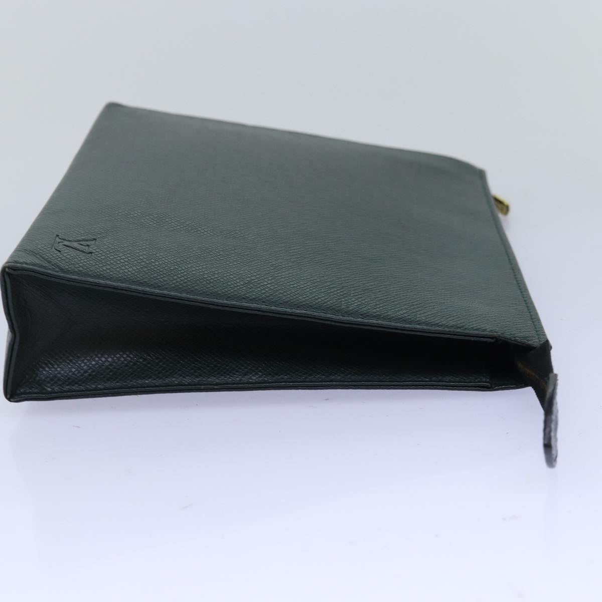 LOUIS VUITTON Taiga Pochette Voyage MM Clutch Bag Epicea LV 75171