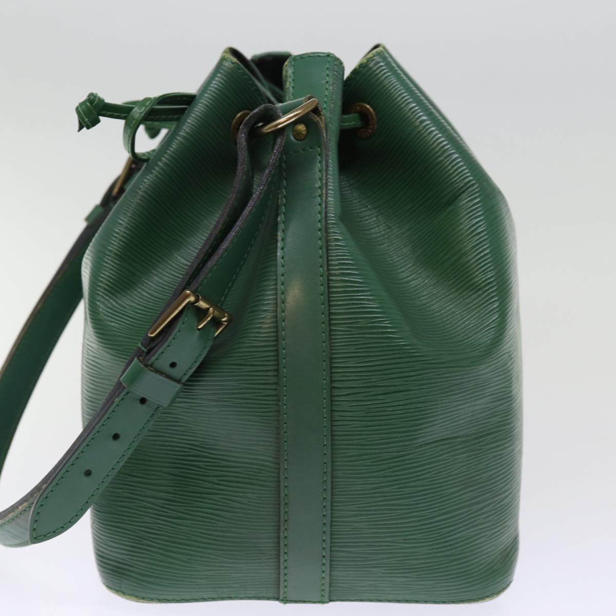 LOUIS VUITTON Epi Petit Noe Shoulder Bag Green M44104 LV 76937