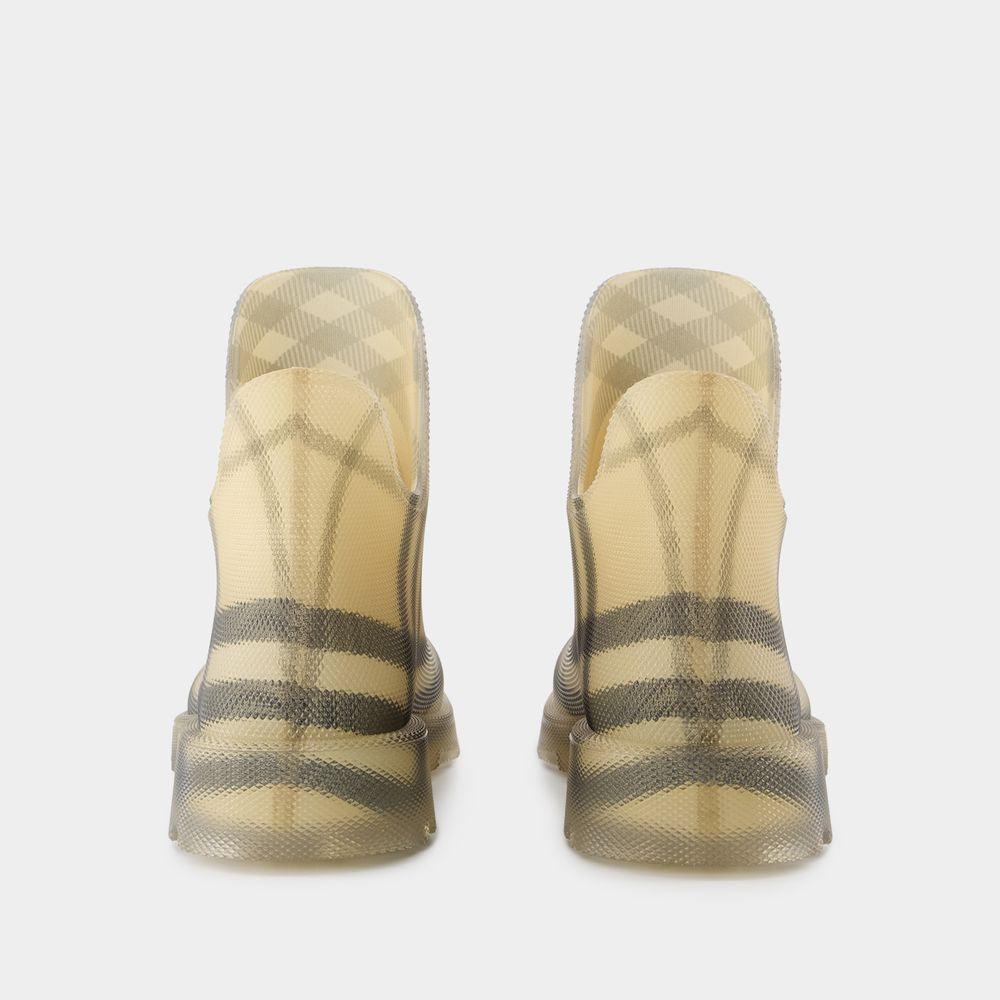 BURBERRY Chic Low Ankle Boots for Women
