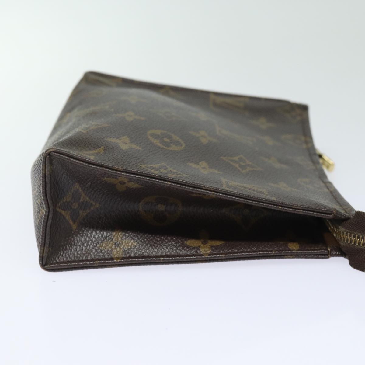 LOUIS VUITTON Monogram Poche Toilette 19 Pouch M47544 LV 82369