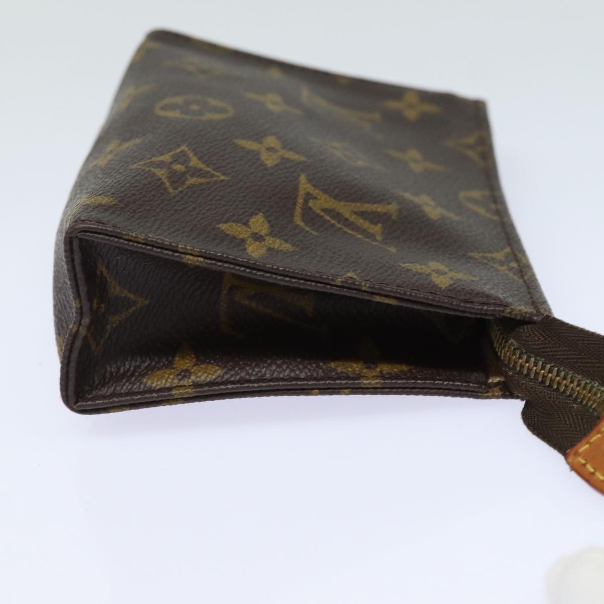 LOUIS VUITTON Monogram Poche Toilette 15 Pouch M47546 LV 82470