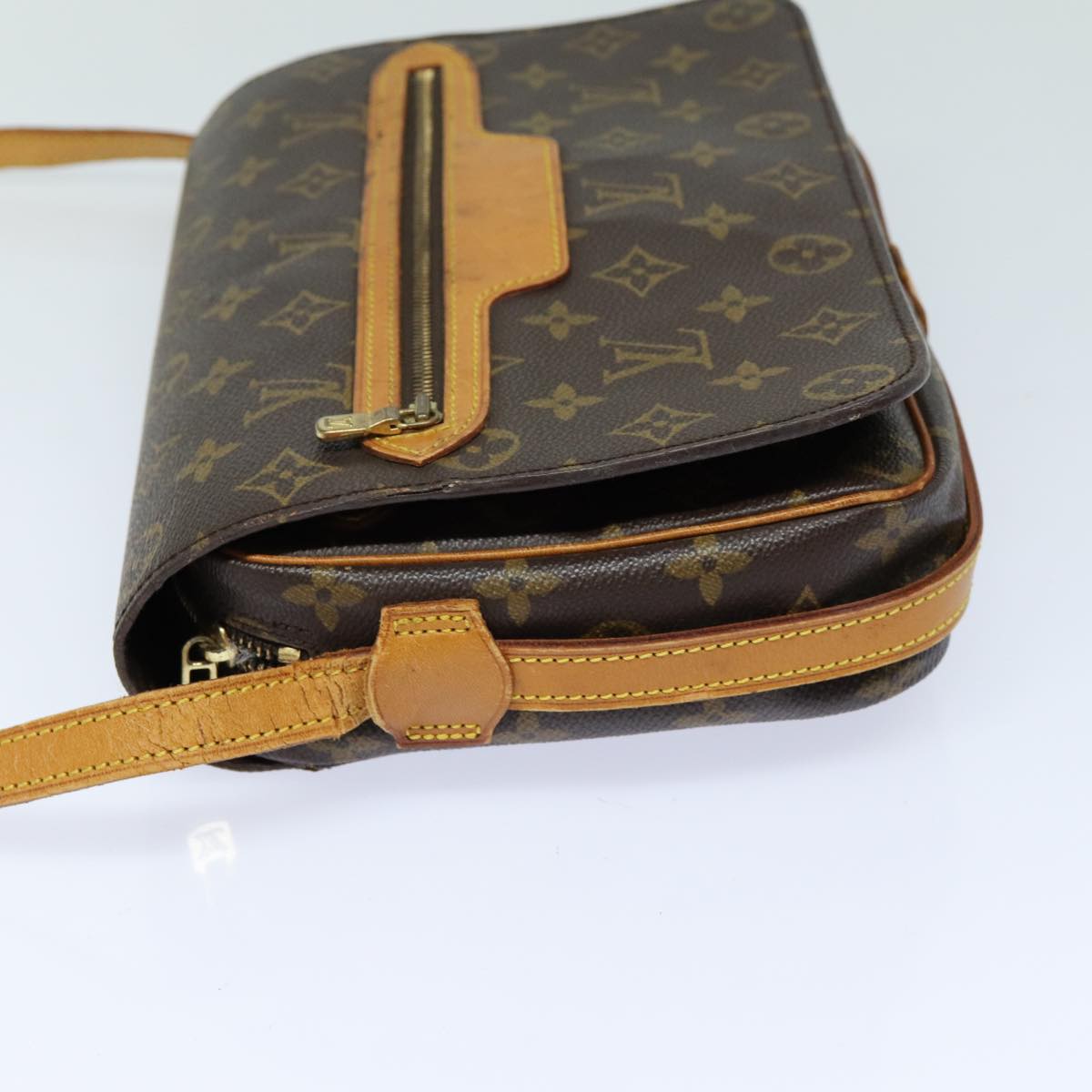 LOUIS VUITTON Monogram Saint Germain Shoulder Bag M51207 LV 82842