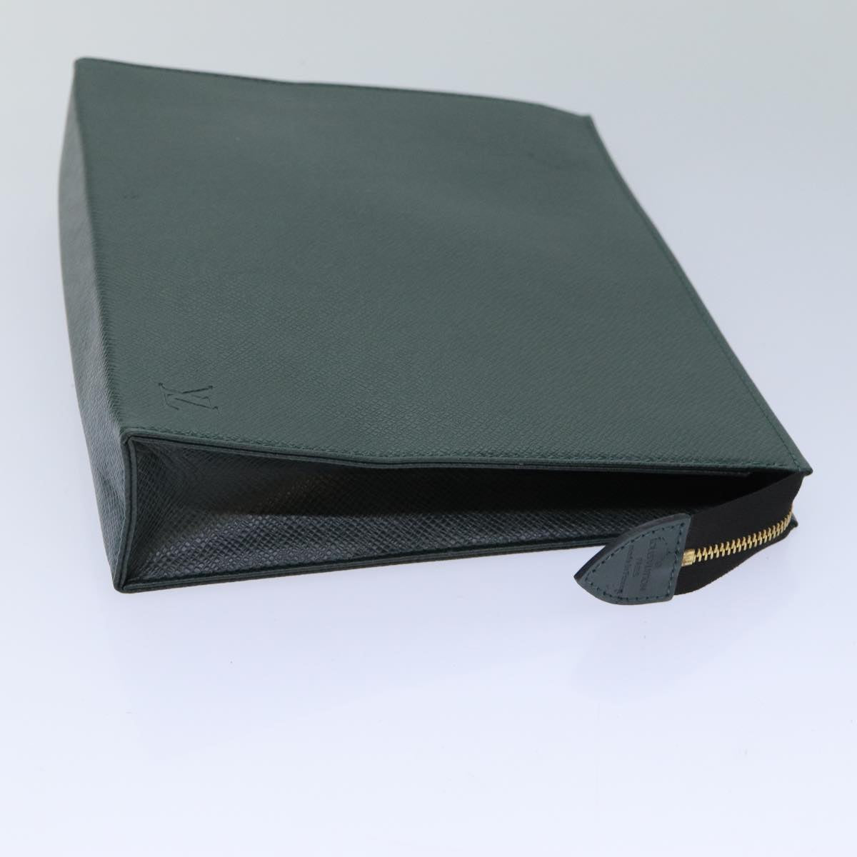 LOUIS VUITTON Taiga Posh Toilet 25 Pouch SPO Epicea LV 83279