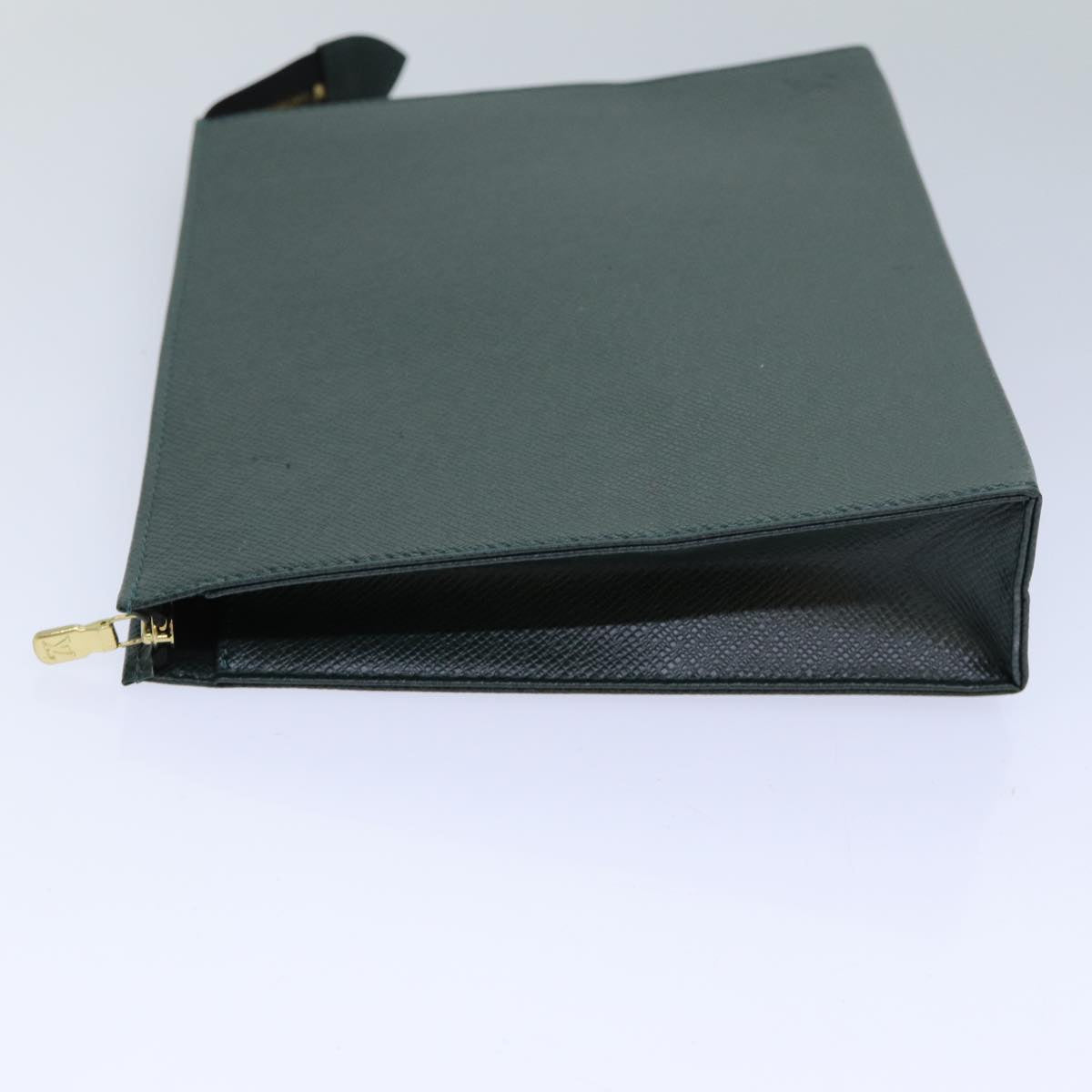 LOUIS VUITTON Taiga Posh Toilet 25 Pouch SPO Epicea LV 83279