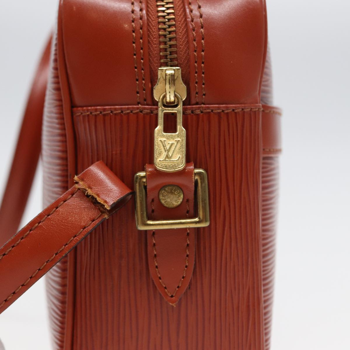 LOUIS VUITTON Epi Trocadero 27 Shoulder Bag Brown M52313 LV 83532