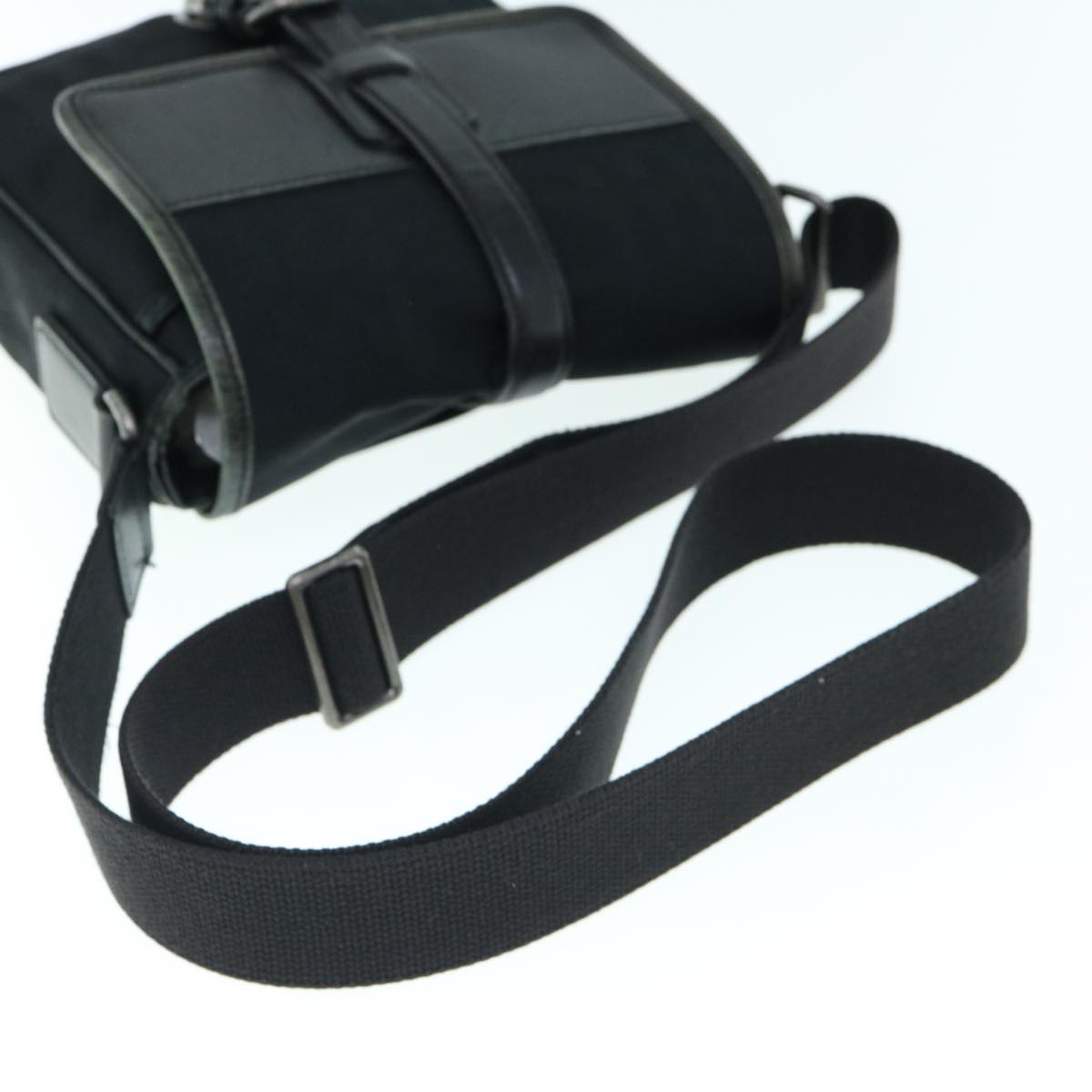 Burberry  Leather Shoulder Bag ()