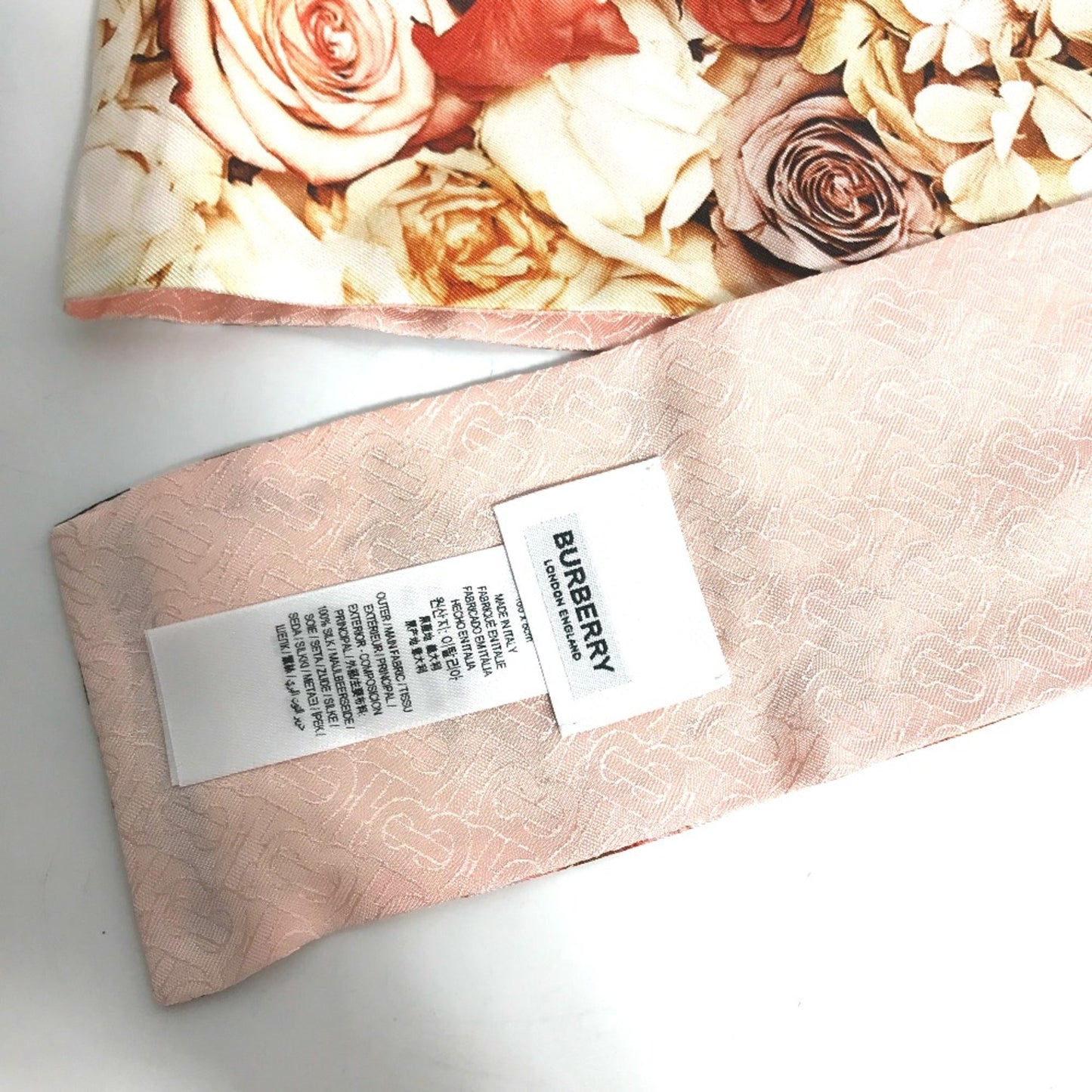 Burberry  Cloth Scarf ()