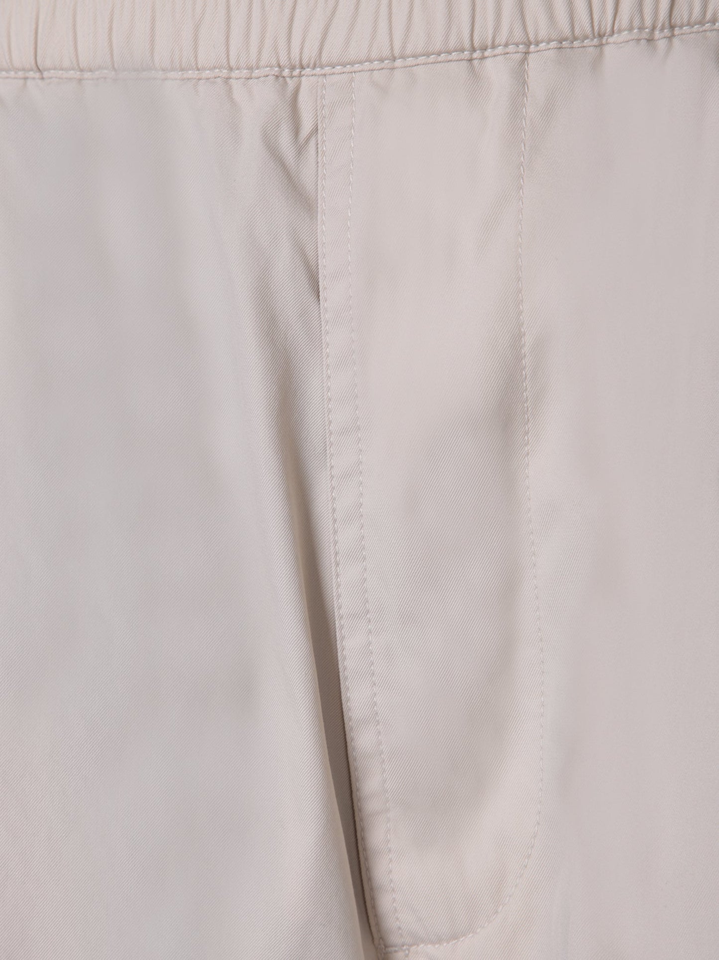 BURBERRY Trendy Trousers for the Modern Man
