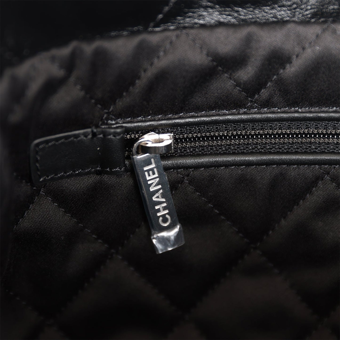 Chanel Small 22 Bag SO Black Calfskin Black Hardware