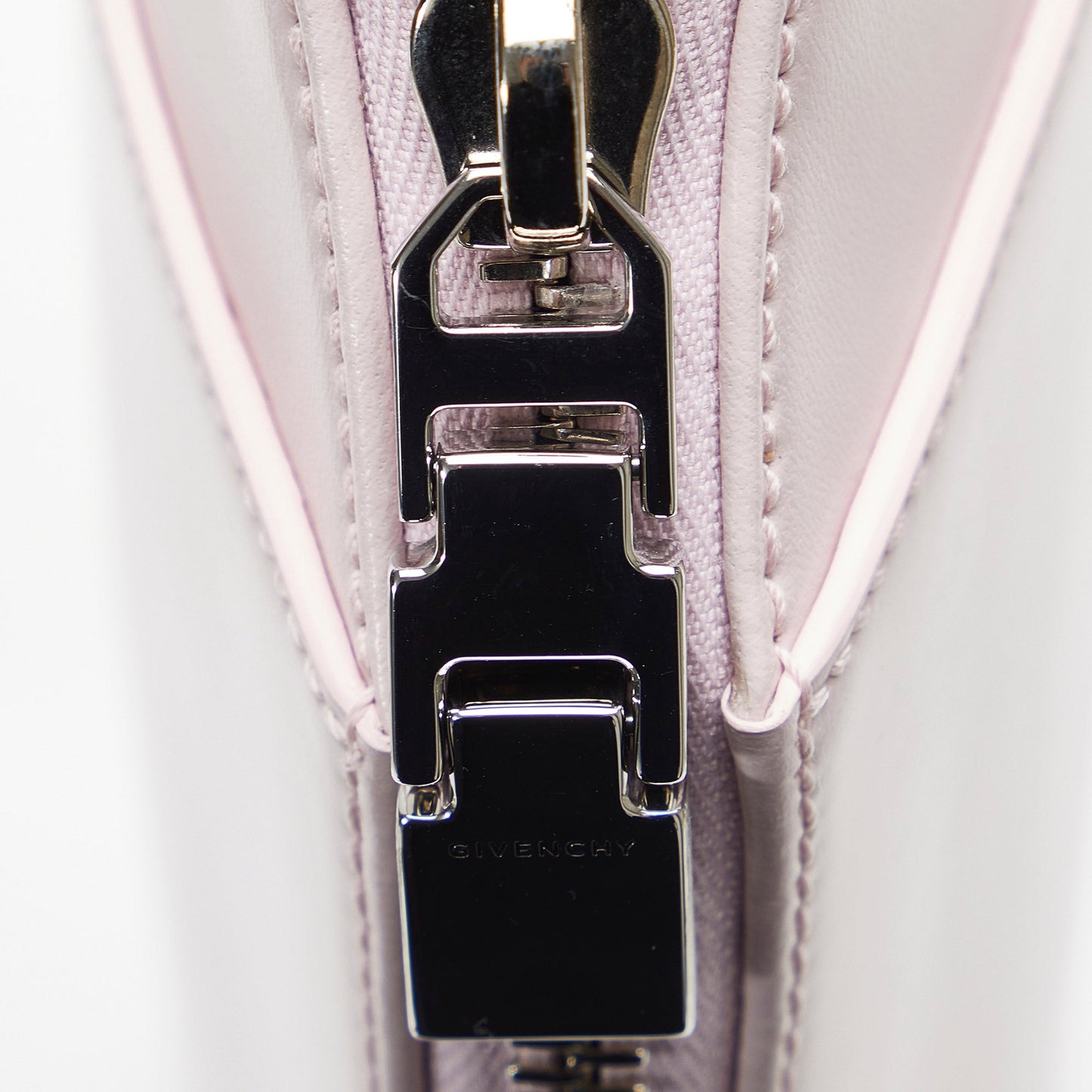 GIVENCHY - XS Antigona