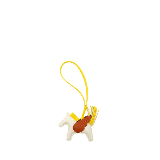 Hermes rodeo Pegase pm bag charm craie/jaune de Naples /cuivre stamp B
