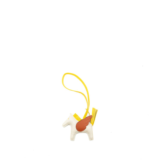 Hermes rodeo pegase pm bag charm craie / jaune de Naples / Cuive stamp B
