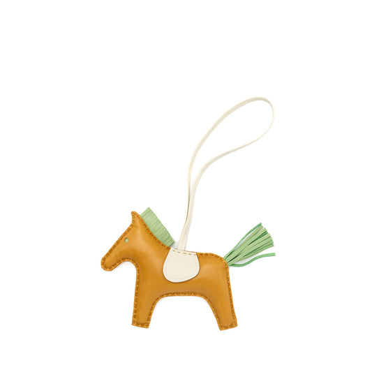 Hermes rodeo pegase mm bag charm sesame/vert criquet/craie stamp Y