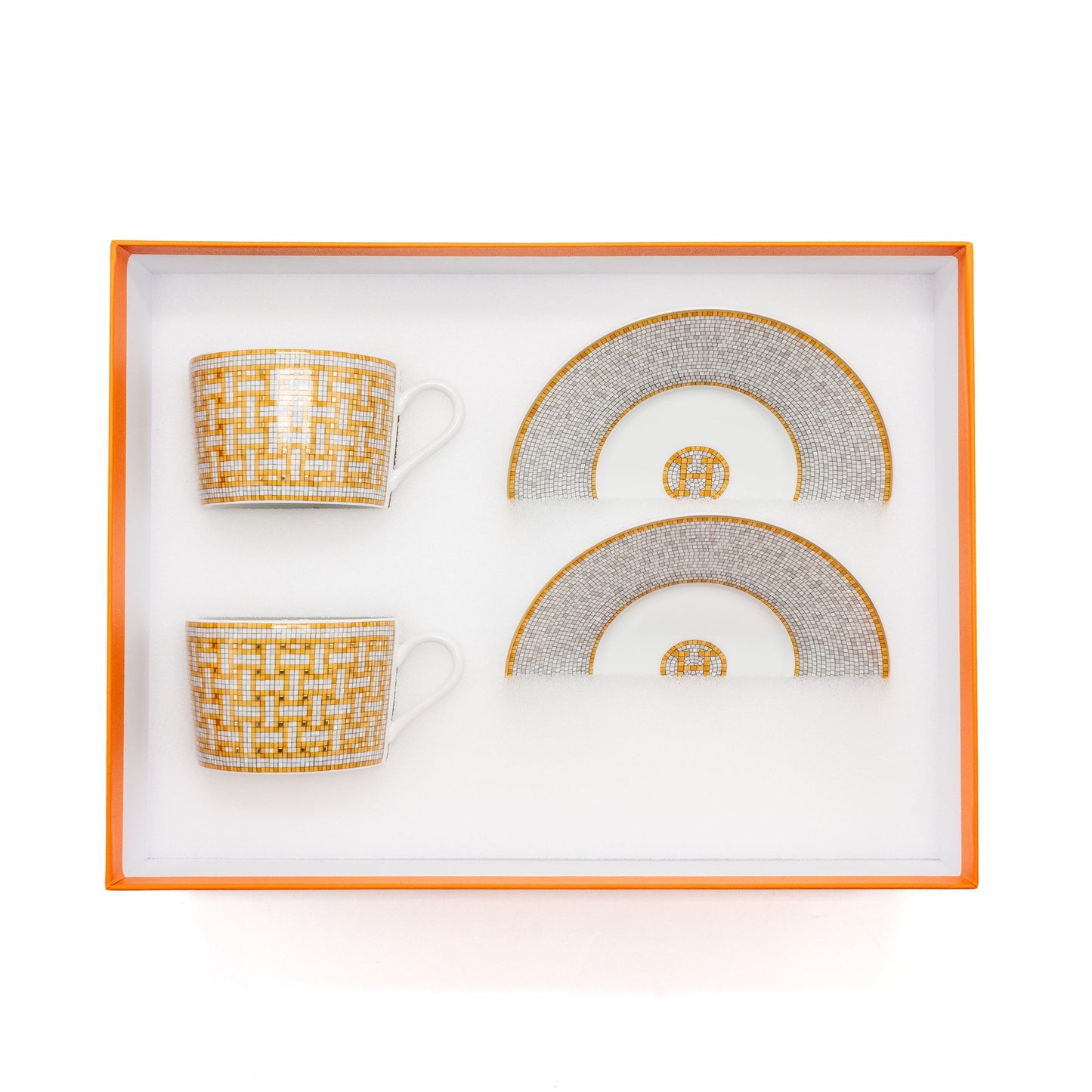 Hermes Mosaique Au 24 Gold Tea cup and Saucer