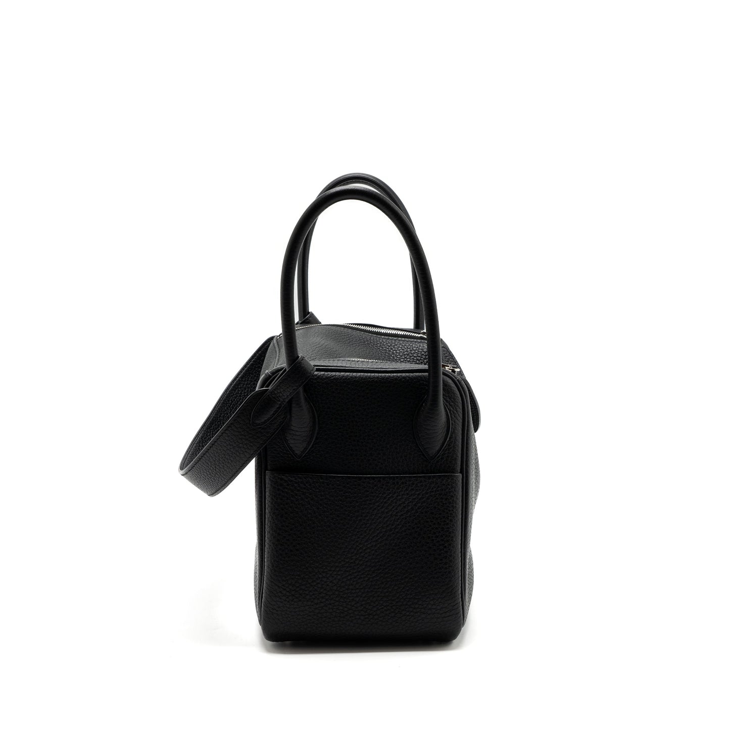 Hermes Lindy 26 Clemence Black SHW Stamp Y