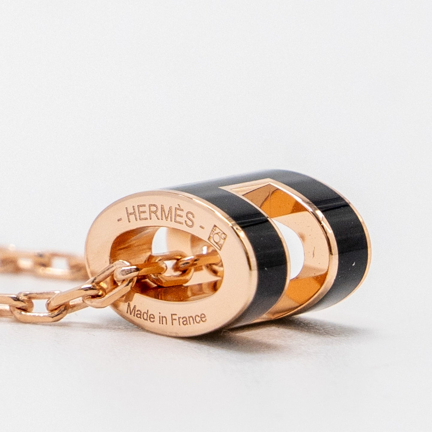 Hermes Mini pop H pendant black RGHW
