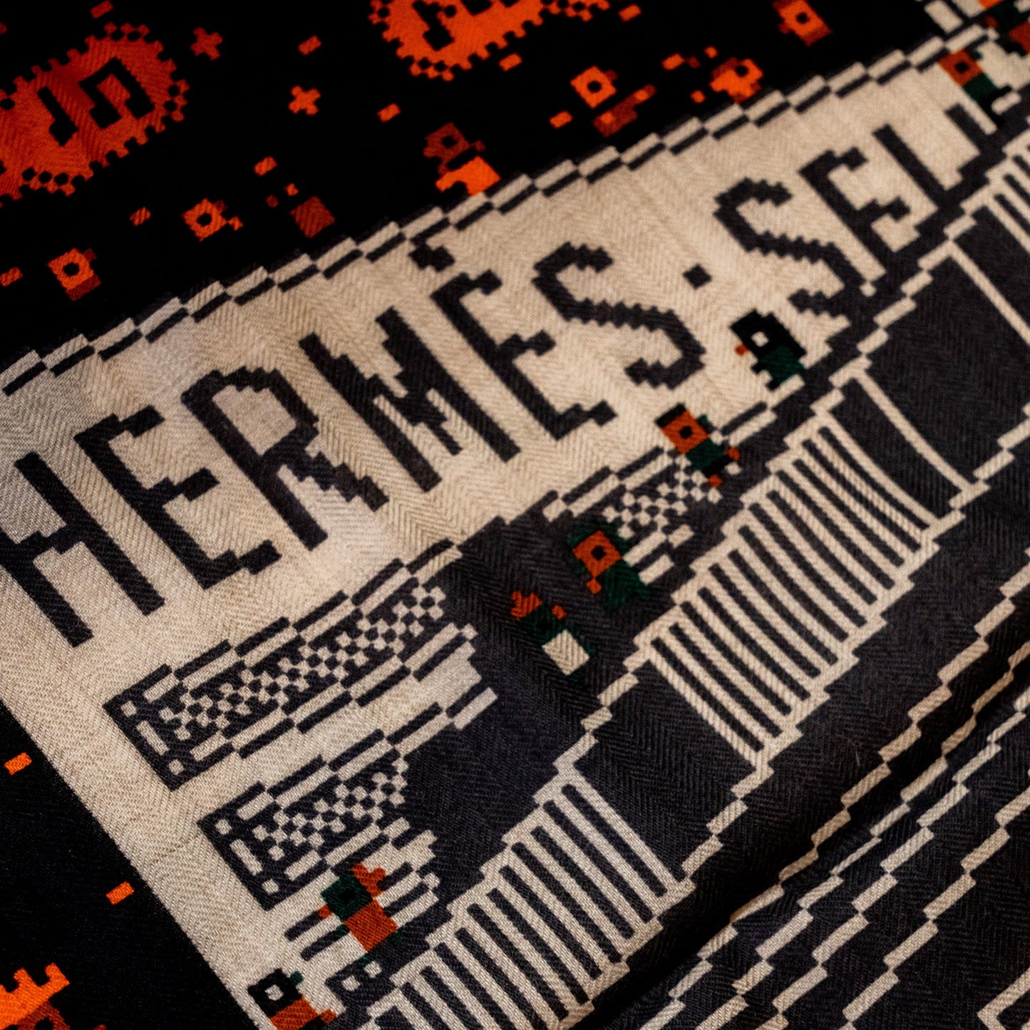 Hermes 100 cm Cashmere Scarf Faubourg Party Naturel/Taupe/Orange