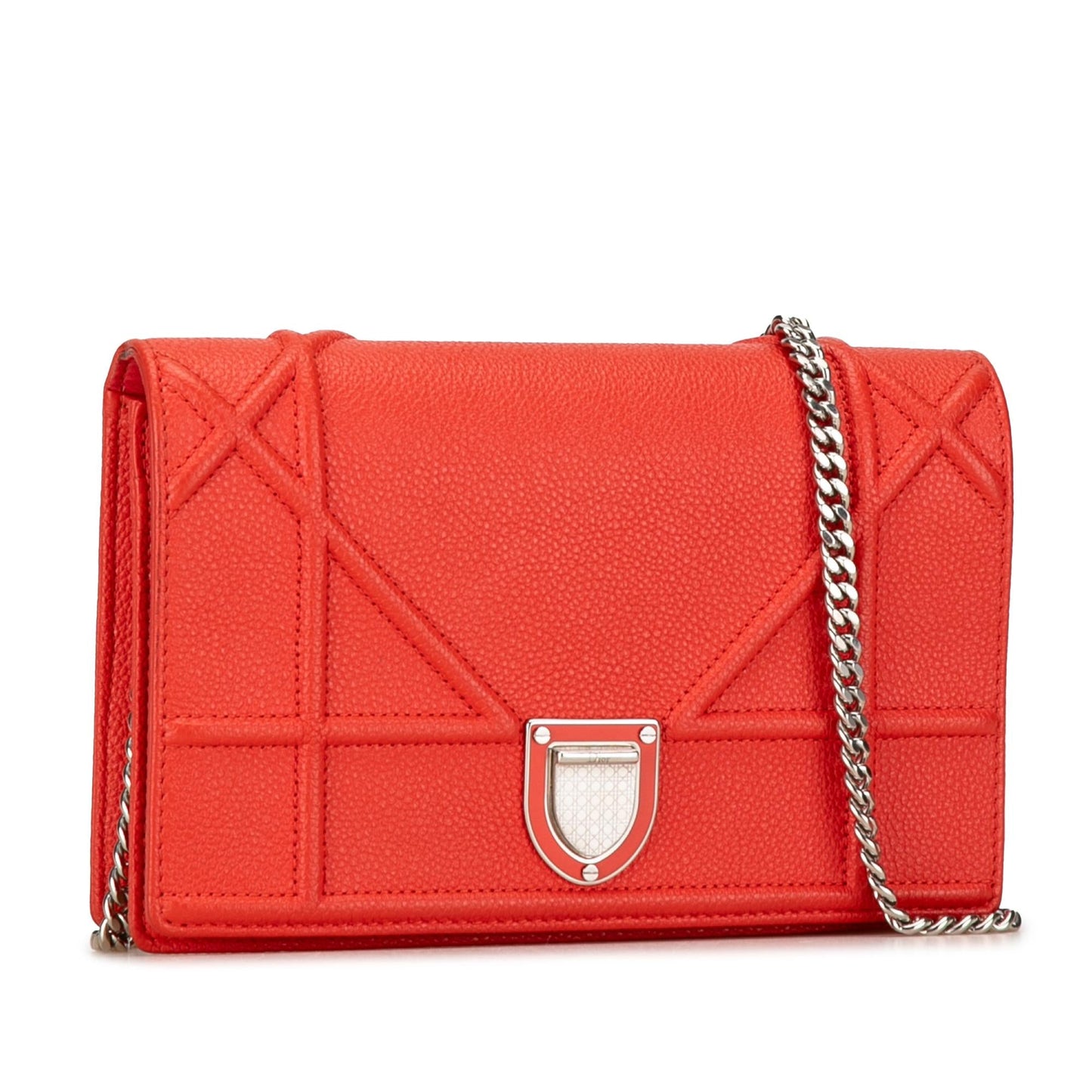 Dior Grained Calfskin Diorama Wallet on Chain (SHG-R9FwaV)