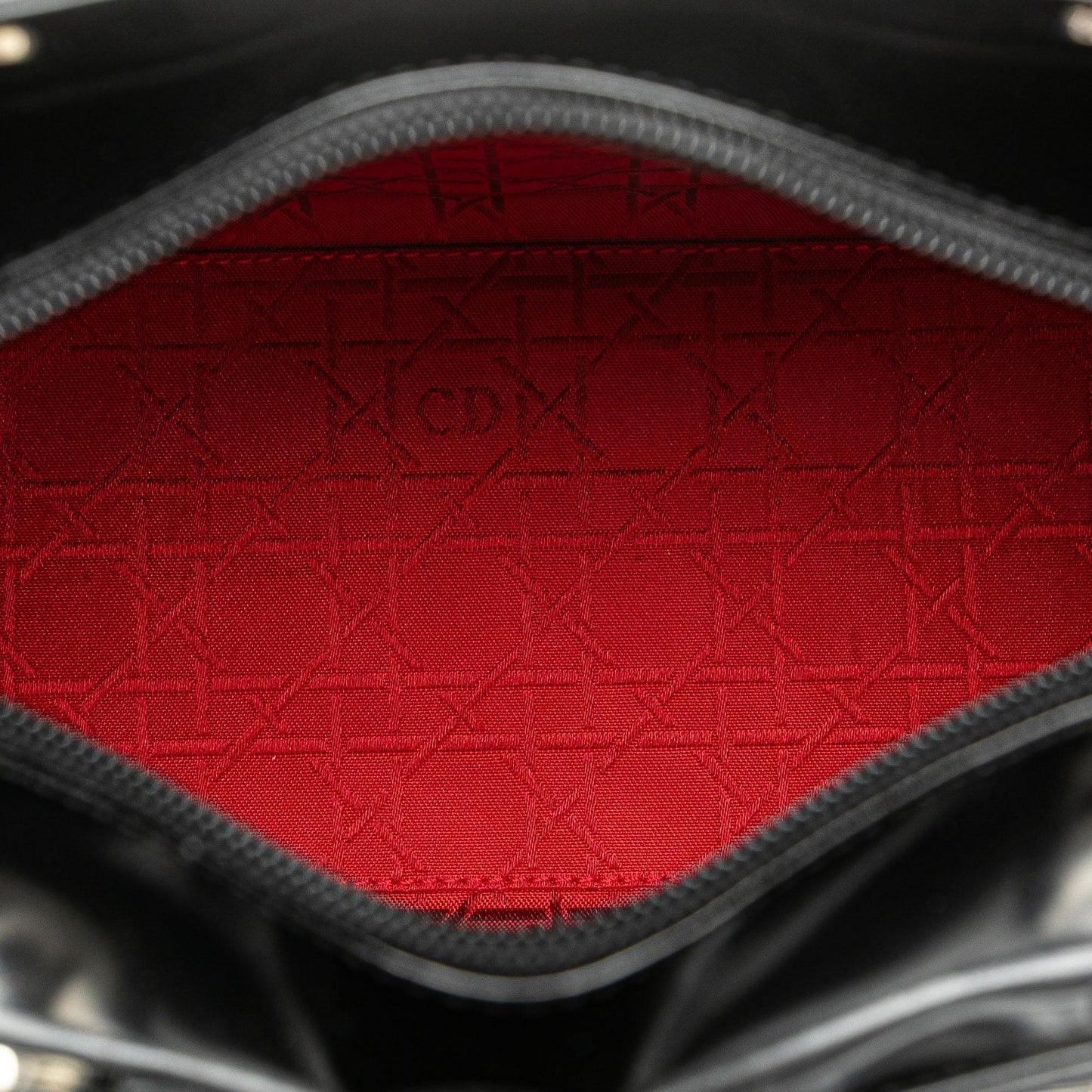Dior Medium Patent Lady Dior (SHG-UM2qSM)