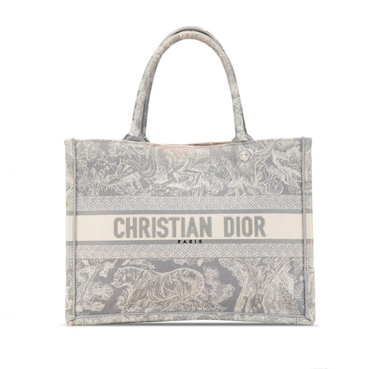 Dior Medium Toile de Jouy Reverse Embroidered Book Tote (SHG-OWlz7x)