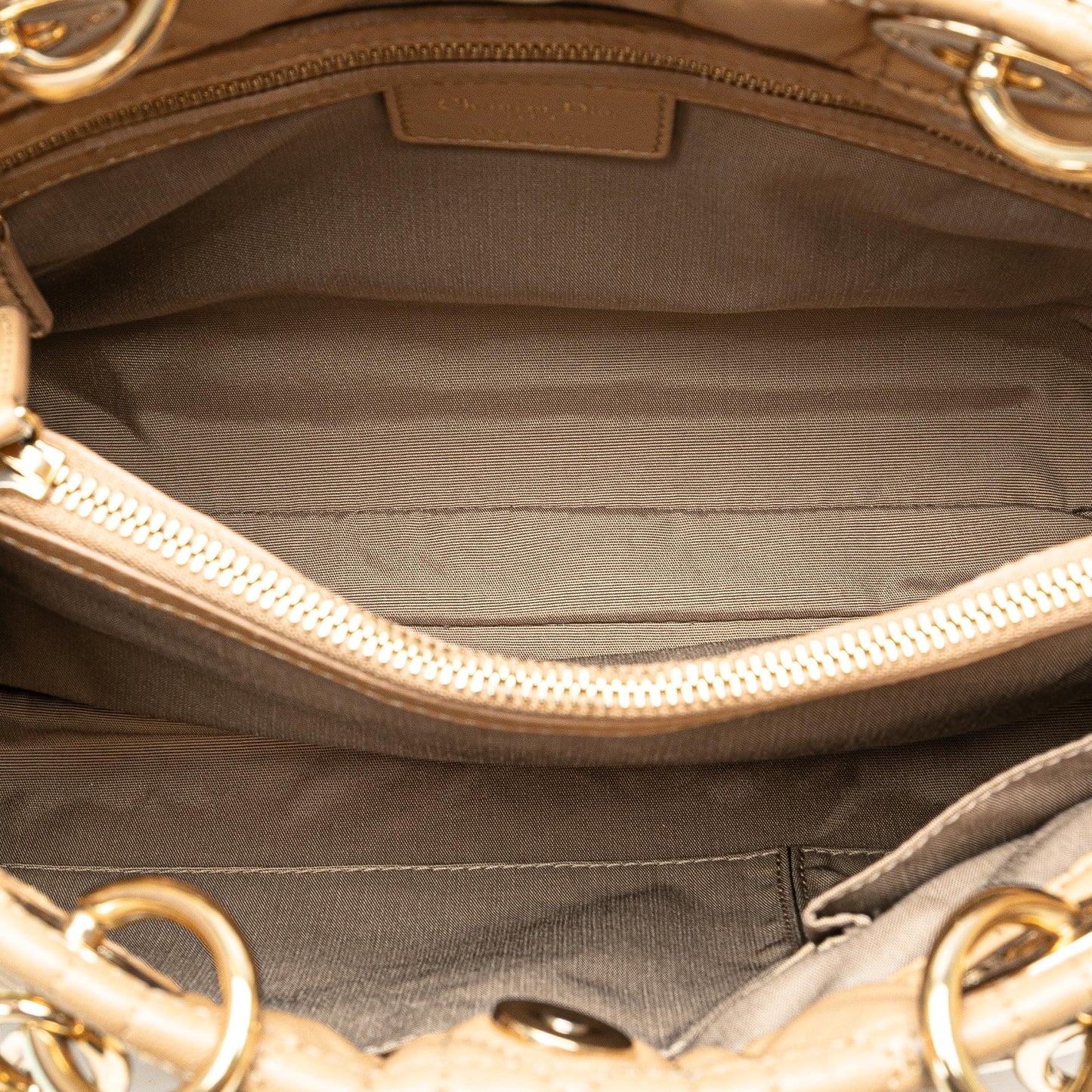 Dior Small Lambskin Cannage Dior Soft Shopping Tote (SHG-gPZGoA)