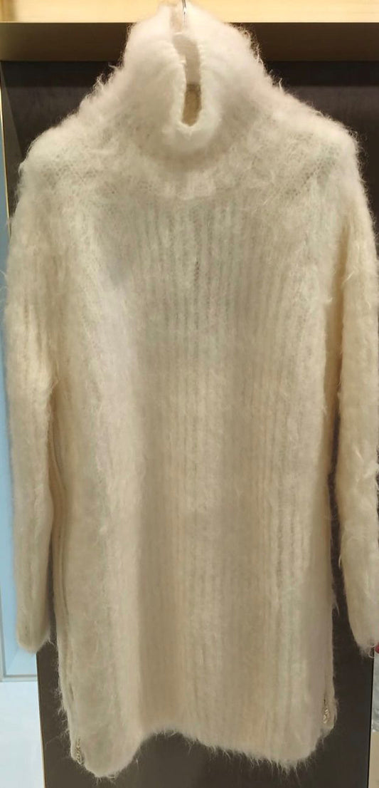 FENDI Chic Knitwear for Women - FW25 Collection