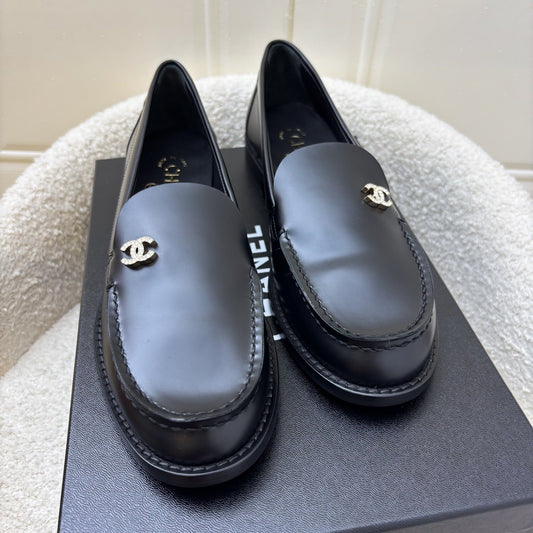 Chanel 25P Mocassins with Diamantes Studded CC Logo in Black Smooth Calfskin