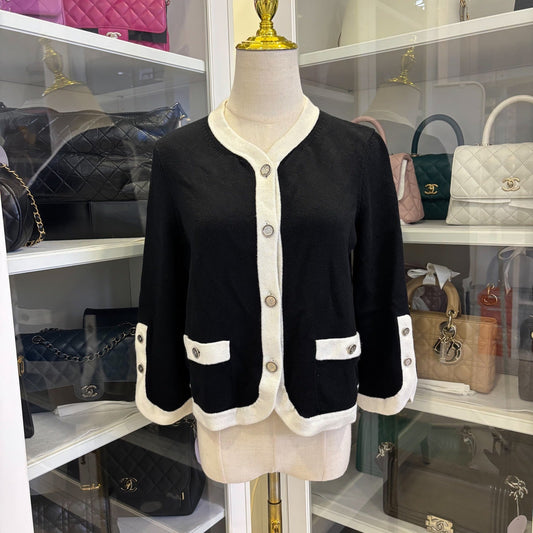 Chanel 25C Cardigan With CC Logo Buttons in Black / White mere Sz 38