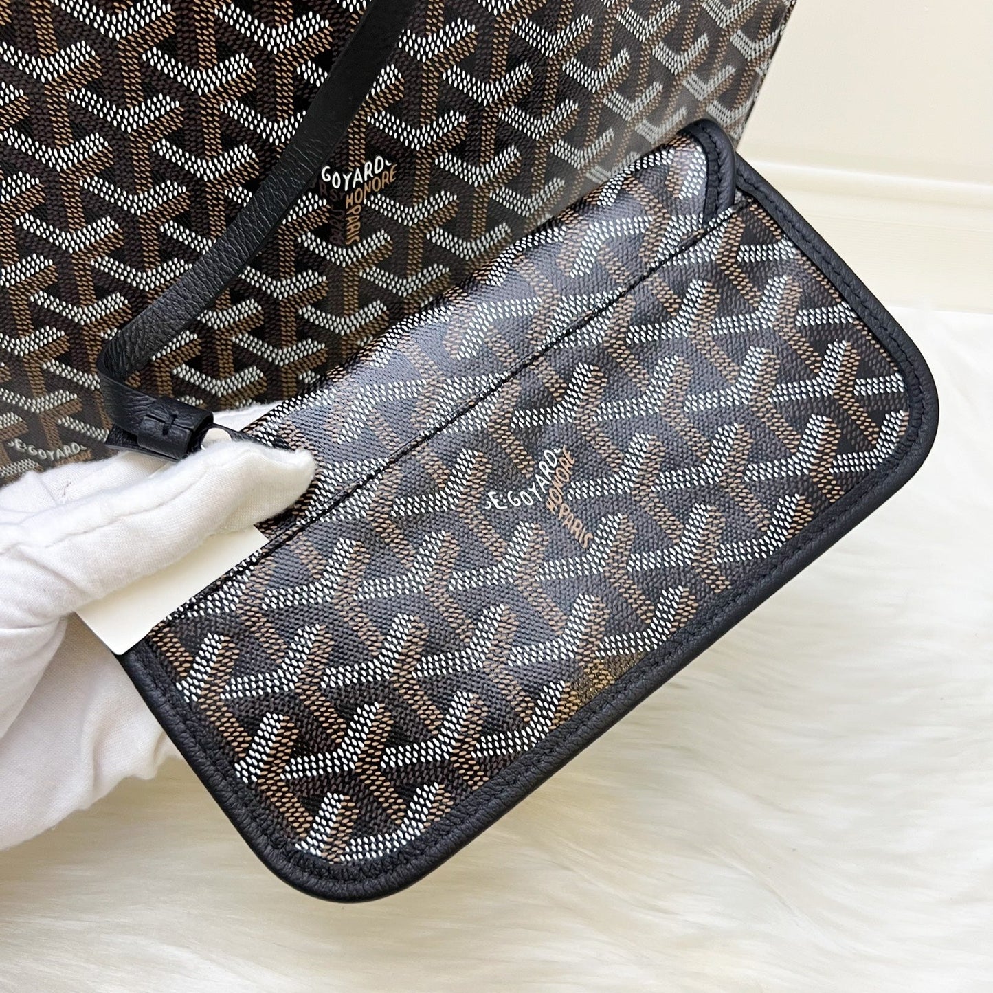 [Brand New] Goyard Saint Louis PM Tote in Black Signature Goyardine Canvas