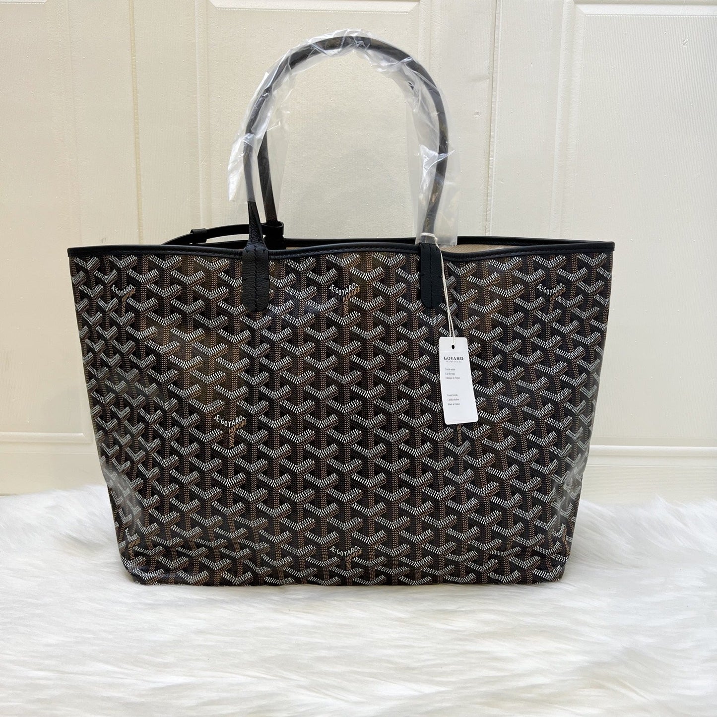 [Brand New] Goyard Saint Louis PM Tote in Black Signature Goyardine Canvas