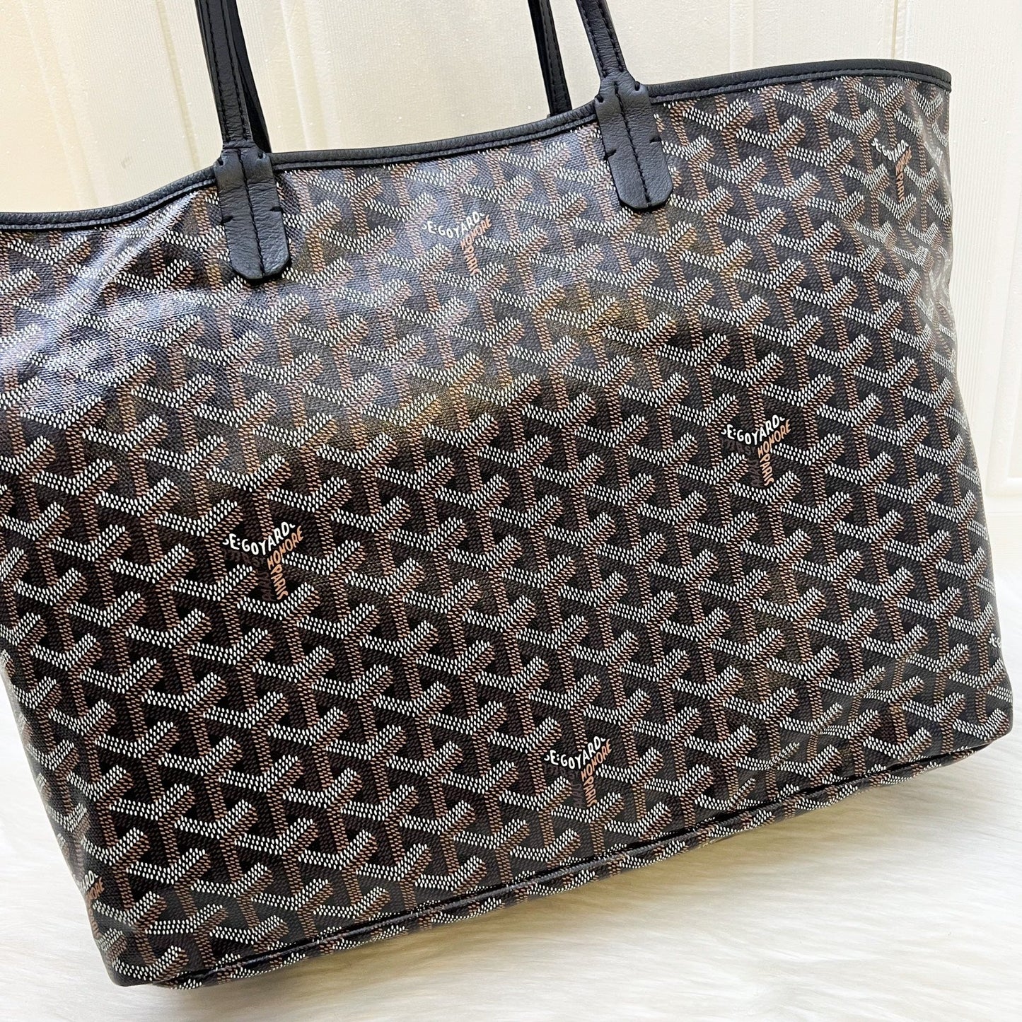 Goyard Saint Louis PM Tote in Black Signature Goyardine Canvas