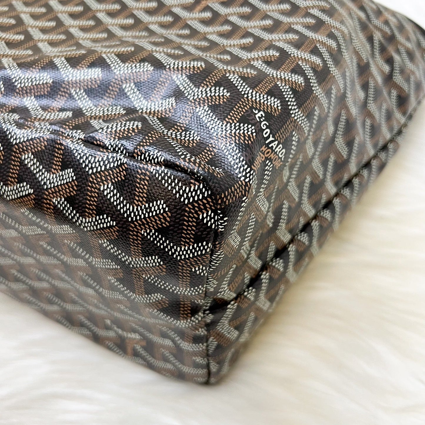 Goyard Saint Louis PM Tote in Black Signature Goyardine Canvas