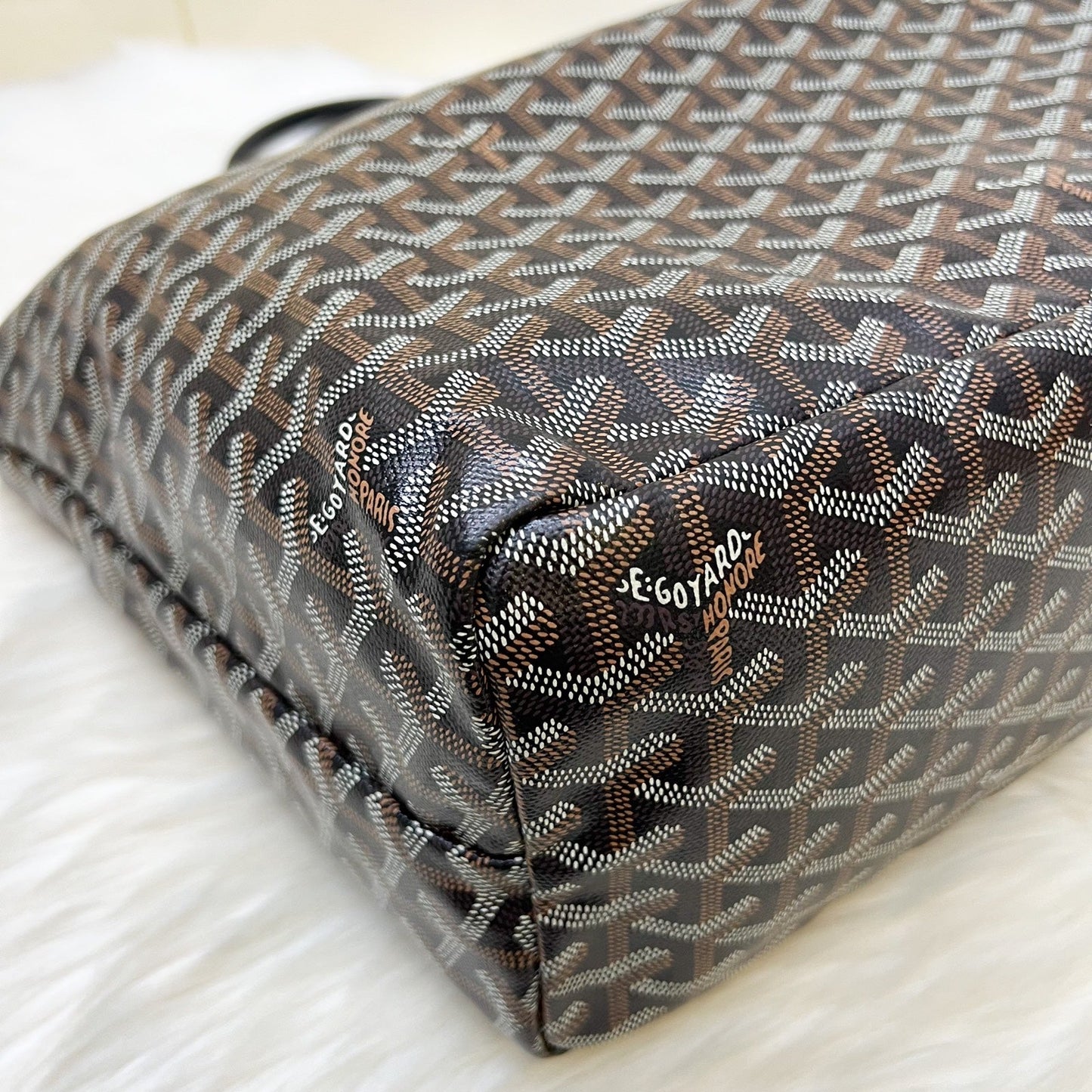Goyard Saint Louis PM Tote in Black Signature Goyardine Canvas