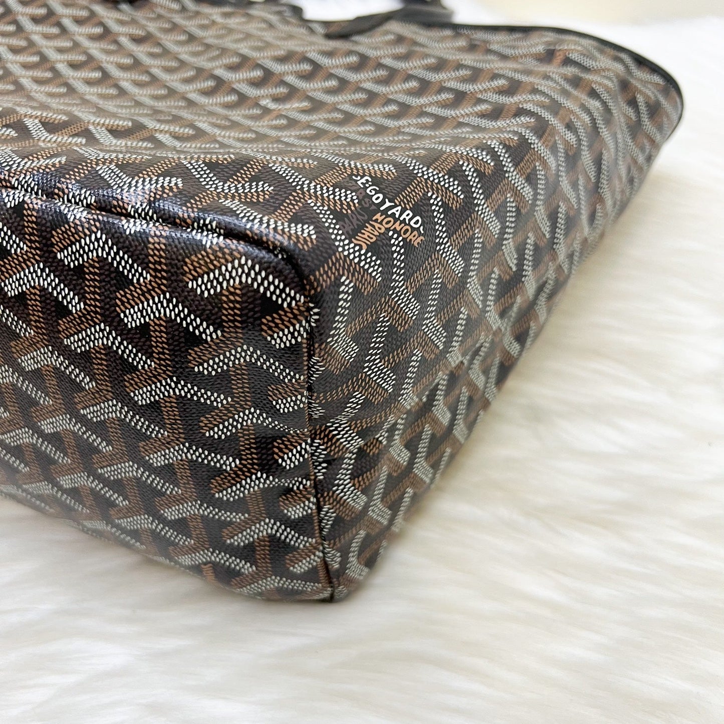 Goyard Saint Louis PM Tote in Black Signature Goyardine Canvas