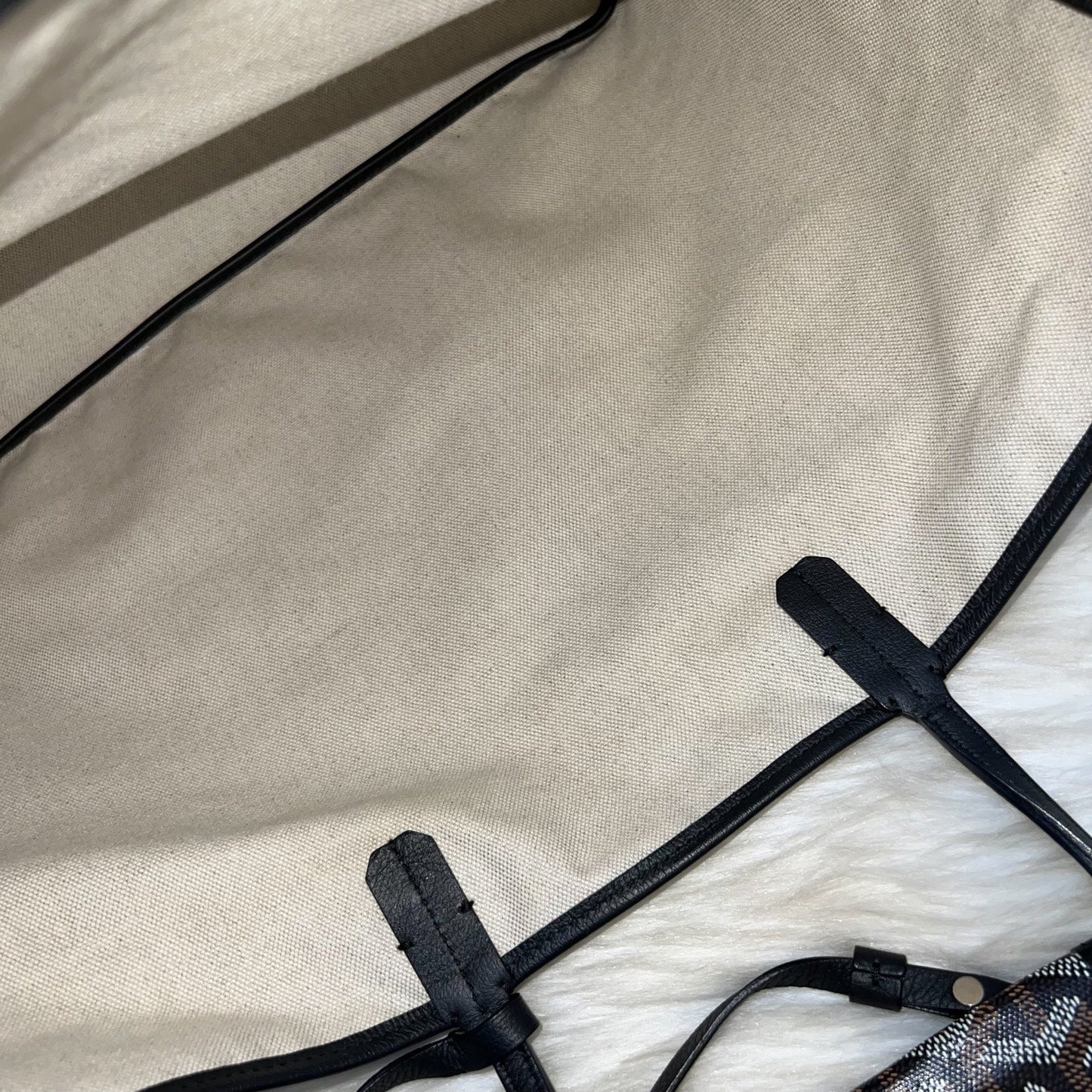 Goyard Saint Louis PM Tote in Black Signature Goyardine Canvas