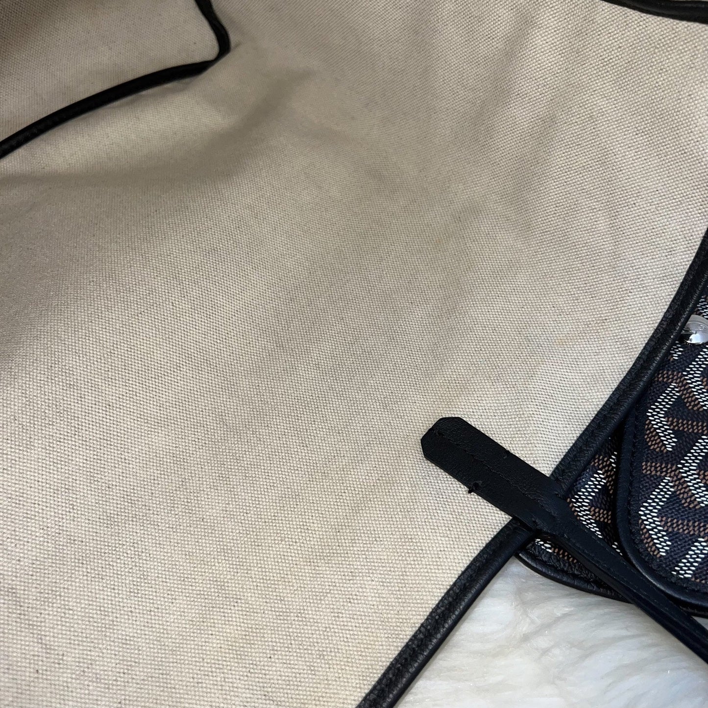 Goyard Saint Louis PM Tote in Black Signature Goyardine Canvas