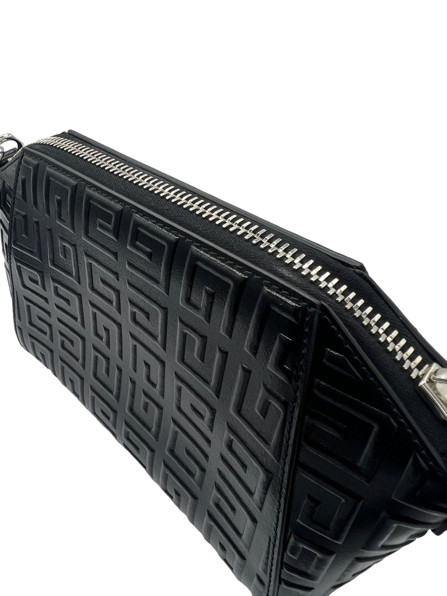 GIVENCHY - XS Antigona 4G Crossbody Bags