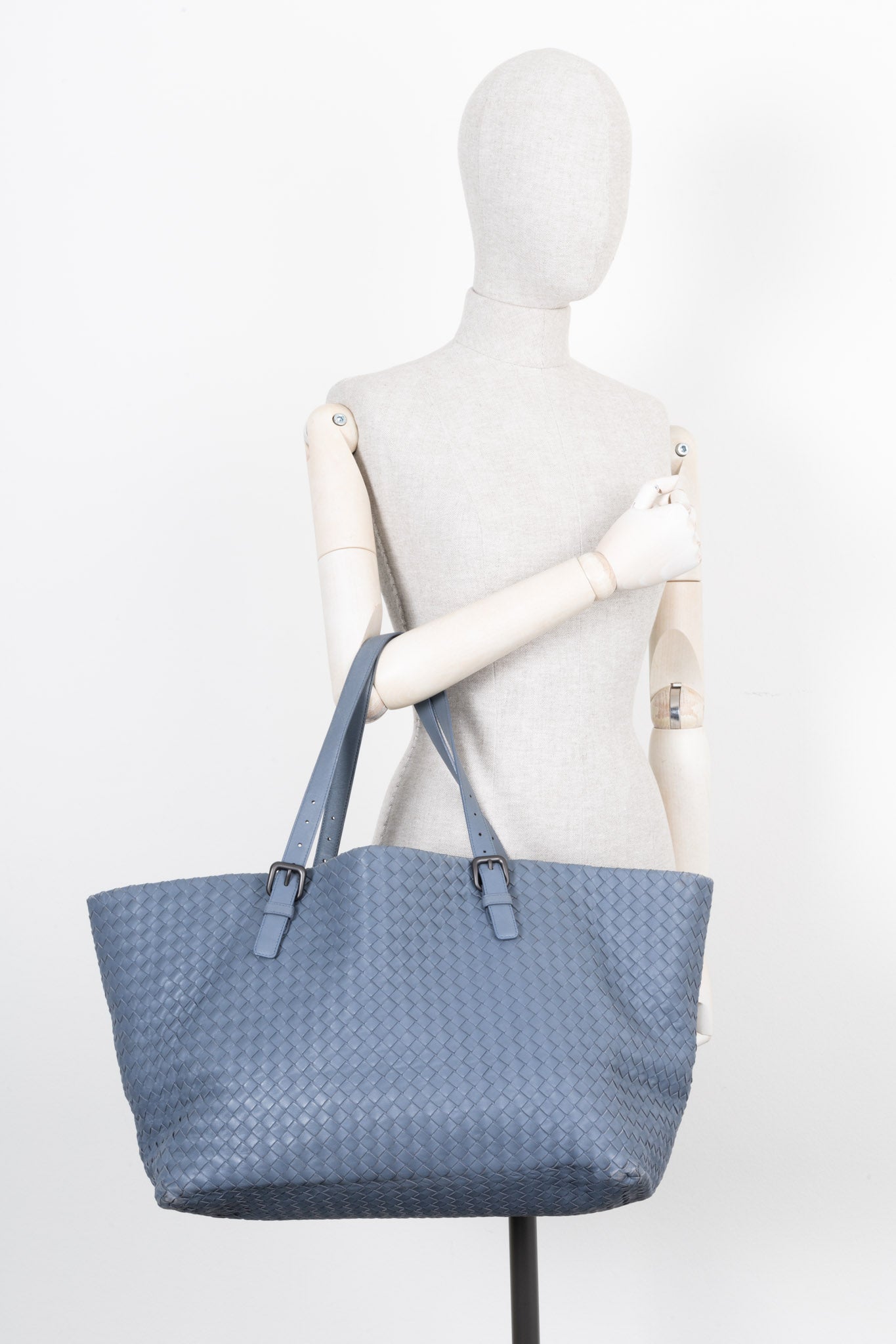 BOTTEGA VENETA Intrecciato Shopping Tote Blue